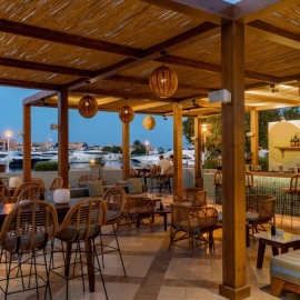 Ali-Pasha-Hotel-El-Gouna-Tandoor-Indian-Restaurant-bar-terrace