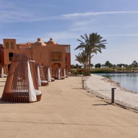 steigenberger-golf-el-gouna-lagoon-beach-with-cabana