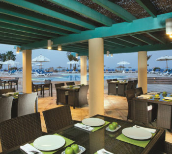 Oasis Pool Restaurant and Bar of Mövenpick Resort and Spa El Gouna