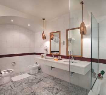 Mövenpick Resort and Spa El Gouna Deluxe Suite Bathroom