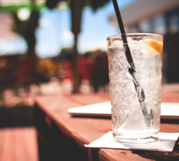 drink at sunset bar rihana hotel elgouna