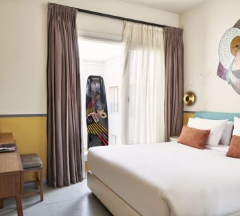 Turtle's Inn Hotel standard room with Wind theme, Room ameneities include flat screen TV, kettle with courtyard window view