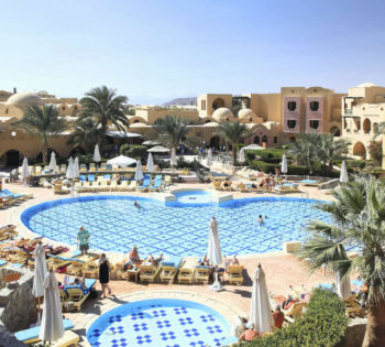Fitness pool Bar of Rihana Resort Inn El Gouna Hotel serves Drinks and Snacks