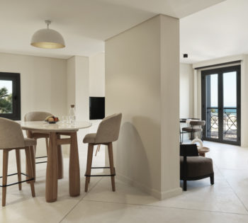 The Chedi El Gouna Suite dining area