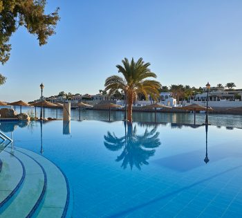 sultan bey hotel swimming pool