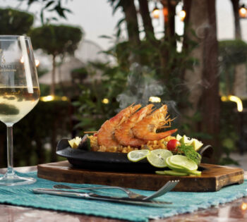 tapas and a glass of wine at ceviche el gouna