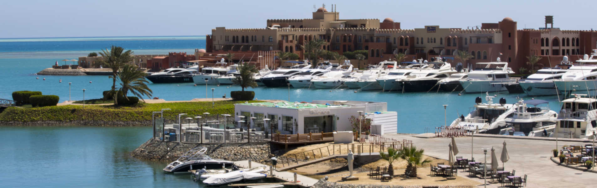 overview of aurora club in abu tig marina el gouna