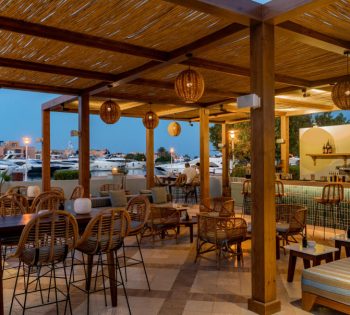 tandoor lounge bar at abu tig marina