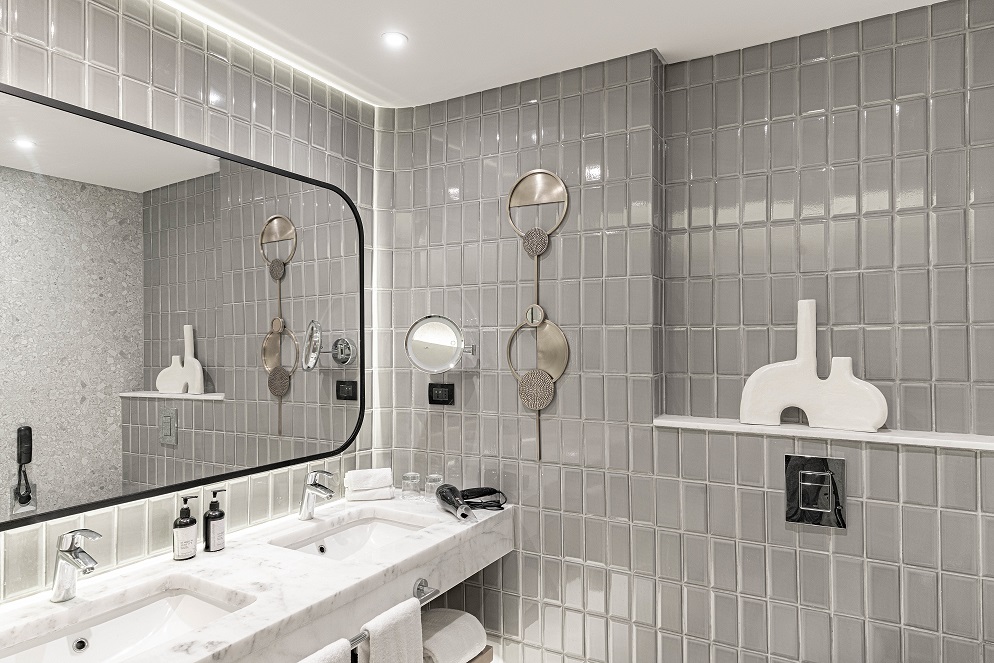 Steigenberger hotel bathroom with a shower and vanity mirror el gouna