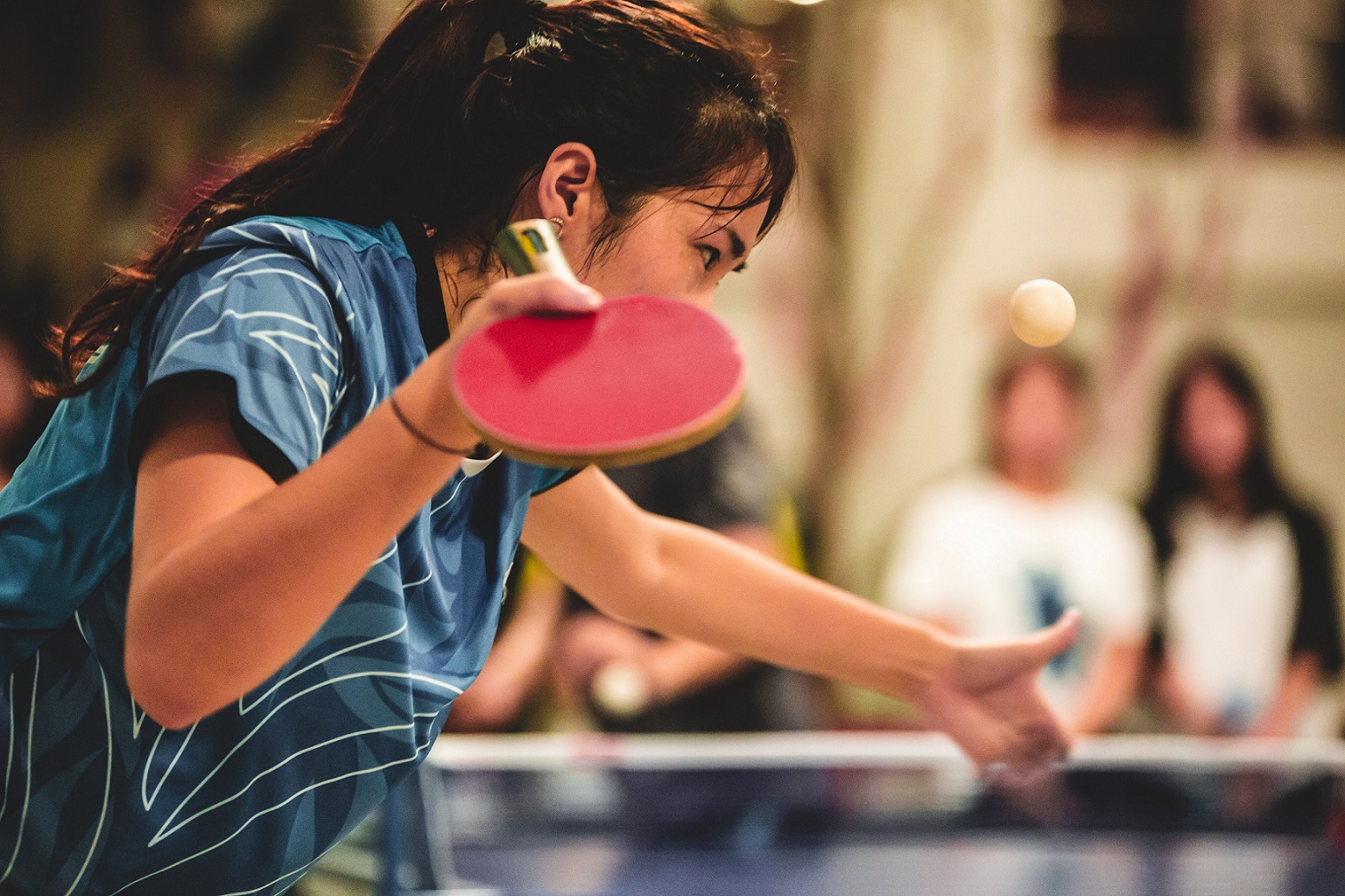 ping pong playing entertainment el gouna